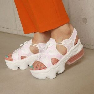 Nike Air Max Koko Sandal 'White Pink Glaze’ size 7